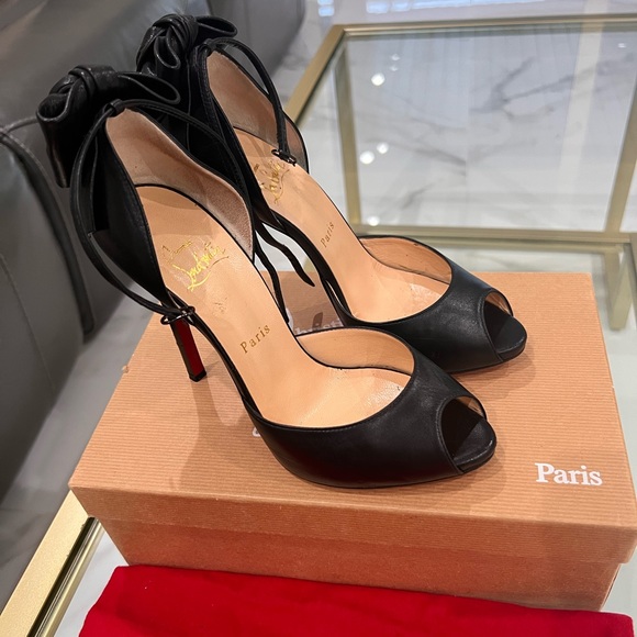 Christian louboutin 37.5 - Picture 1 of 5